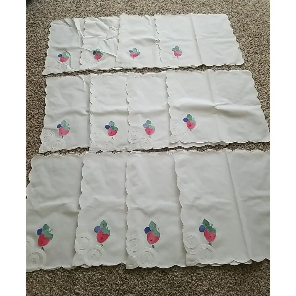 White Fruit Appliques Lace Cutout Tablecloth 72